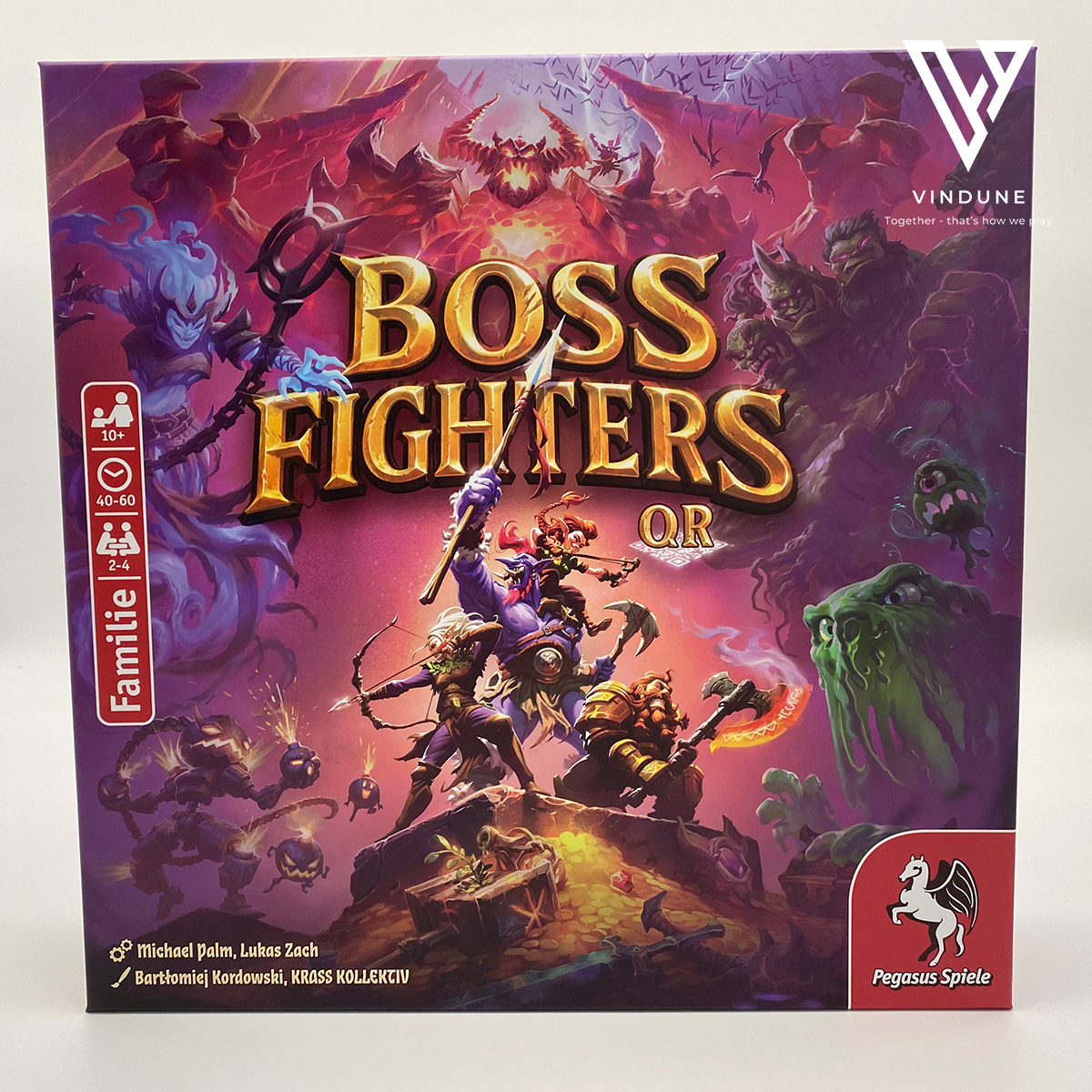 Boss Fighters QR - Kartenspiel von Pegasus Spiele - Nominierung zum Kennerspiel des Jahres 2026 - [Ausstellungsstück] - neuwertiger Zustand